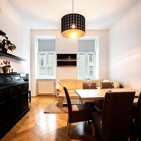 3-Bedroom Apartment In Central Wien Exterior foto